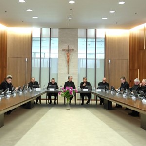 Priopćenje s izvanrednog zasjedanja HBK